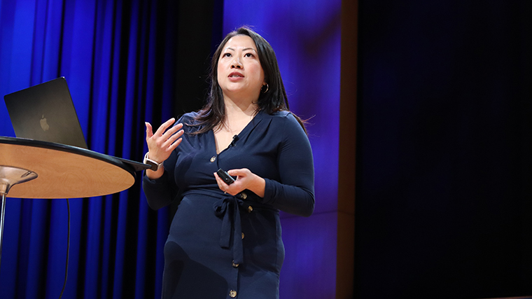Shuwei Fang, senior fellow at CUNY and co-founder of Signals at Scale, speaks on INMA's San Francisco stage.