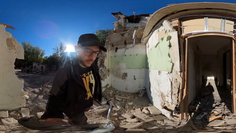 Reporters spent a few hours in each city, creating VR segments readers could control as they explored.