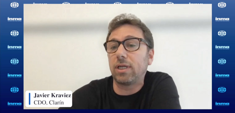 Javier Kraviez, chief digital officer at Clarín, explained the company's metered model.