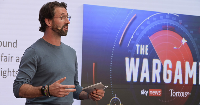 Andy Thomson, executive director of business operations at Sky News, speaks to World Congress delegates.
