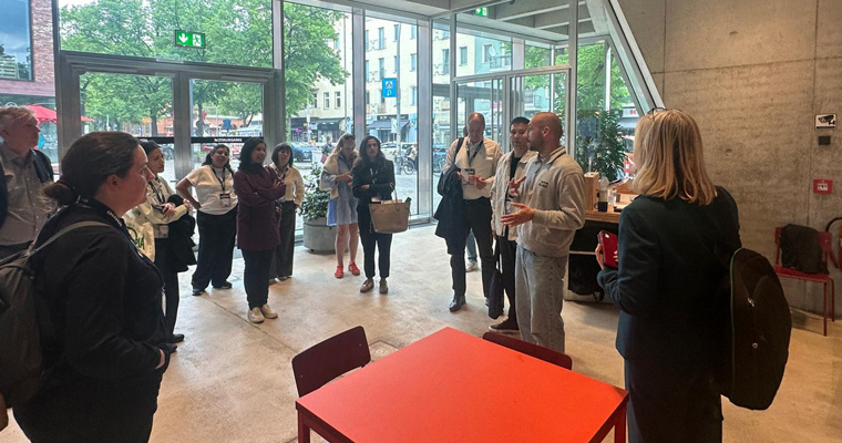 INMA study tour attendees visit the Correctiv offices in Berlin.