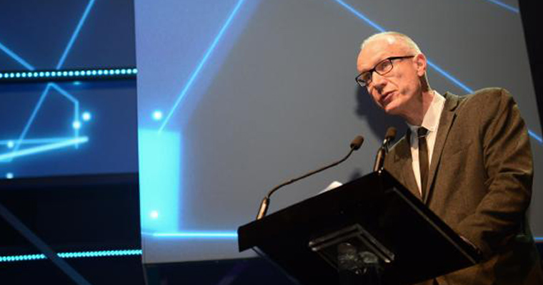 Robert Thomson spoke about establishing credibility and the commodification of content at the Asia Society.