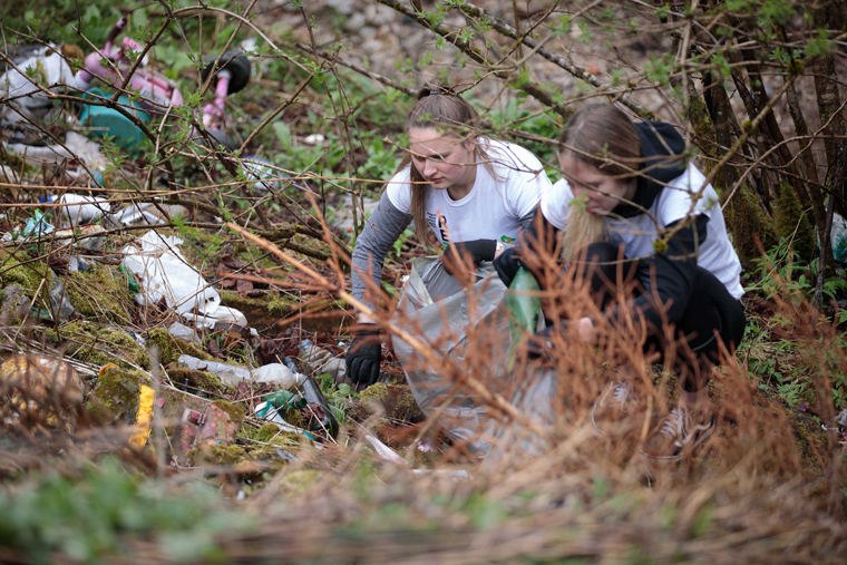 Rezolucija Zemlja (Earth Resolution) encouraged Croatians to take an active role in preserving the future of the planet.