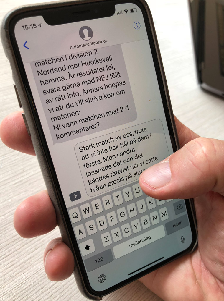 Team coaches receive and reply to questions automatically sent via SMS.