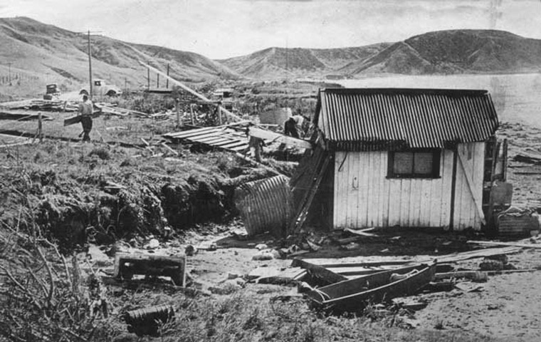 Stuff Explained has looked at the risks New Zealand faces from tsunamis. A tsunami near the city of Gisborne on March 26, 1947, caused widespread damage along the coast. (Published with the permission of Tairawhiti Museum.)