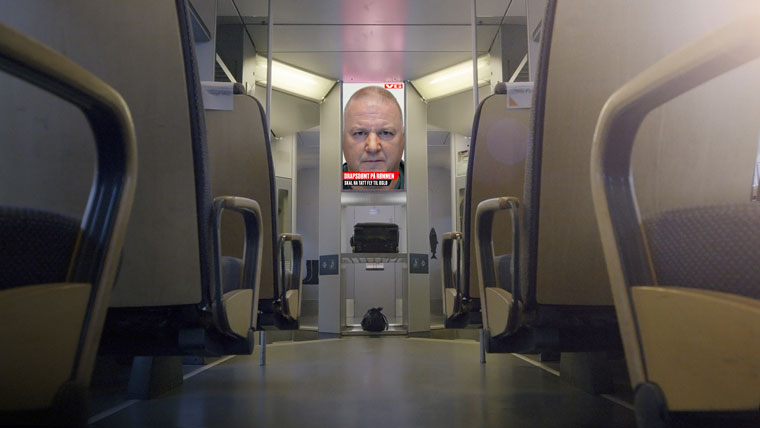 Reports suggested that Stig Millehaugen boarded the Oslo Airport Express Train, so VG broadcast video news about the escapee to the train's passengers. 