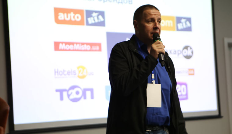 Oleksandr Chovhan, chairman of the Association of Independent Regional Publishers of Ukraine, speaking at the 2021 conference in Kyiv
