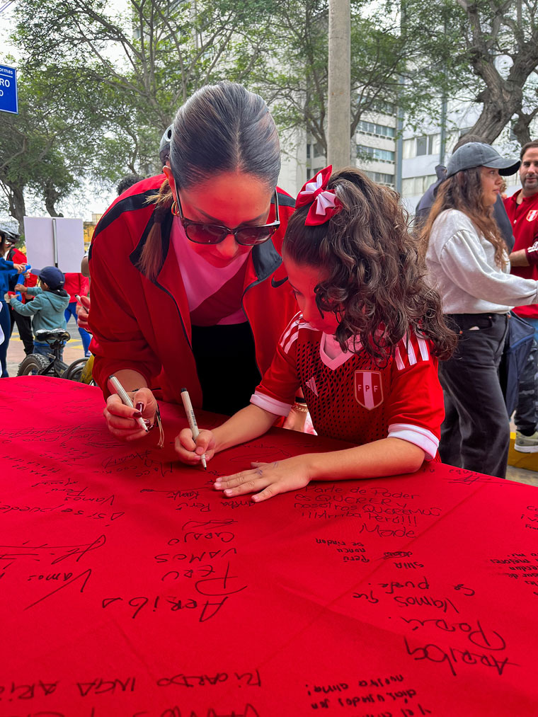 More than 10,000 fan signatures were collected during the campaign.