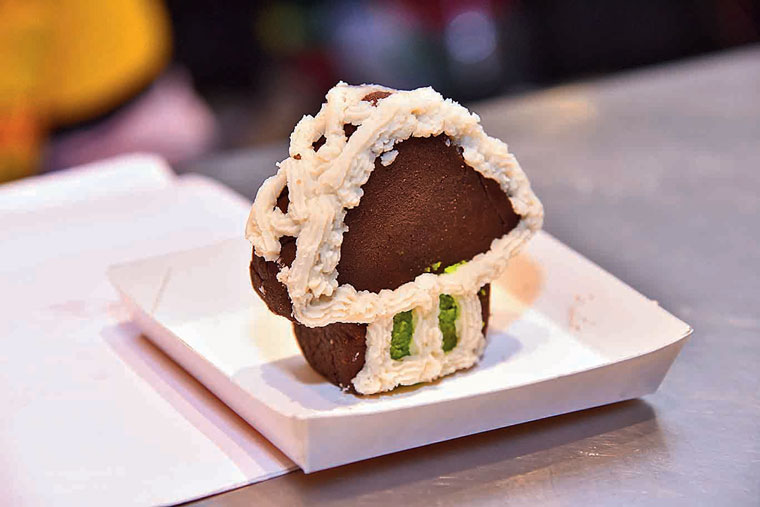 Contests encourage creativity for people to make their own desserts.