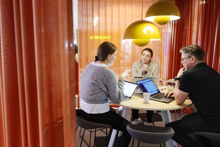 Using a new AI-driven approach, Aftonbladet can identify high-performing content more quickly and place it in automated front-page positions, where it has the highest likelihood of converting a reader into a paying subscriber.