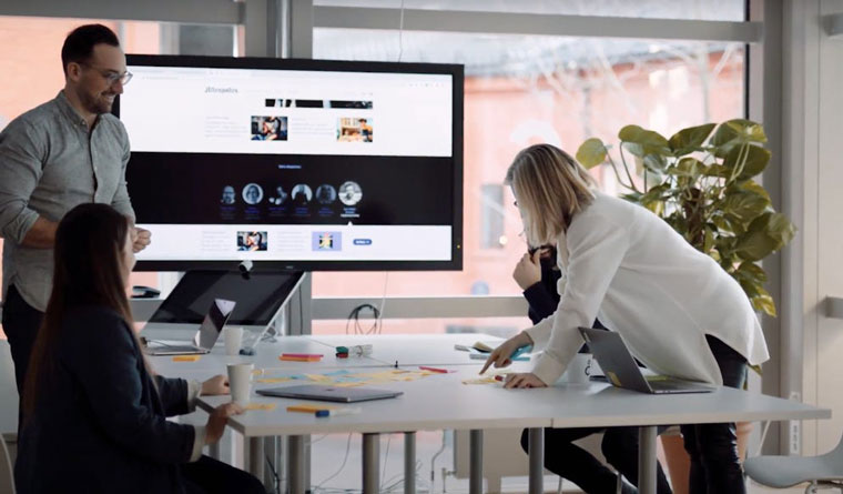 The home page is the primary access point for most users, requiring Schibsted teams to work across disciplines to ensure the right balance between journalistic principles and user engagement.