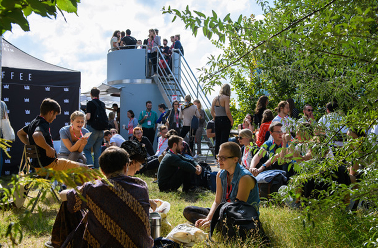Young visionaries attend the Z2X Festival by ZEIT ONLINE in Berlin. Photo by Phil Dera.