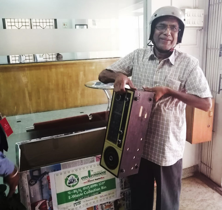 The campaign drew people of all ages to discard of their e-waste.