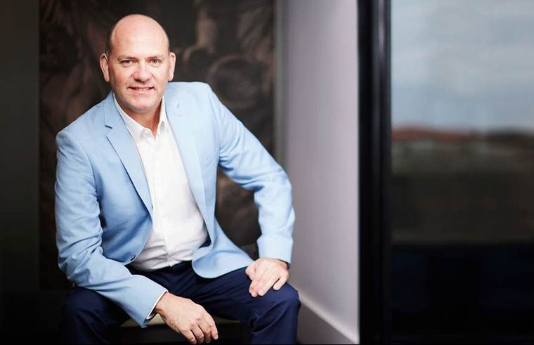Stuart Howie, former editorial director with Fairfax Media, explores the relevance of print in his new book, "The D.I.Y. Newsroom."