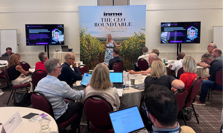 Amalie Nash, INMA’s Newsroom Transformation Initiative lead, presents at the CEO Roundtable.