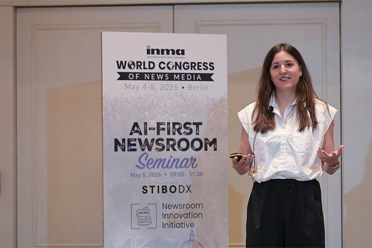 Tamedia Director of Data and AI Nadia Kohler speaks at the Newsroom Innovation seminar.