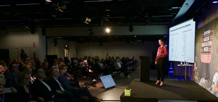 Jodie Hopperton gives her presentation in Helsinki on finding missing audiences.