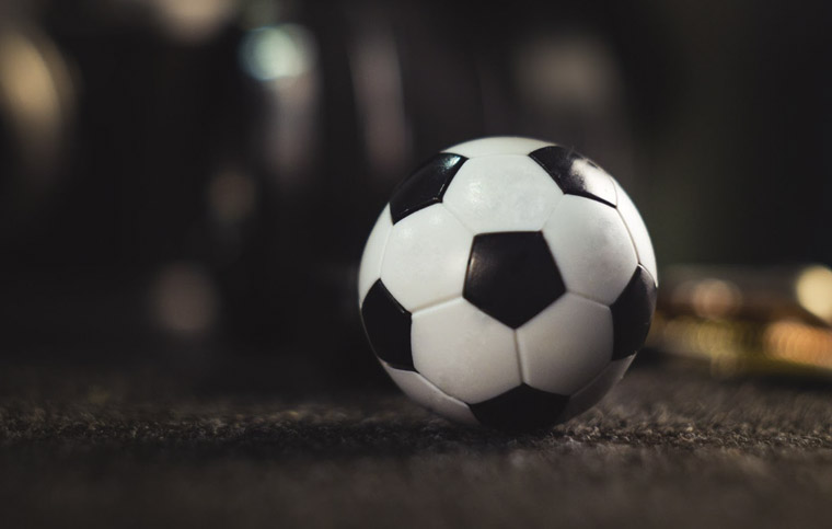 Media companies are on the cusp of turning readers into loyal, profitable communities of sports fans.