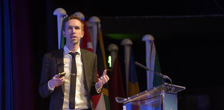 Jonathon Hunt of Vox Media speaks to the INMA World Congress 2016 audience.