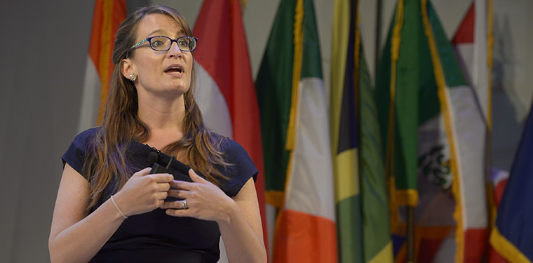 Laura Evans, senior vice president of data/insights at The New York Times, discusses machine learning at INMA World Congress.