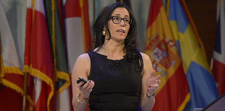 Amy Marks Kramer of Bloomberg Media talks to the audience about staying true to your story.
