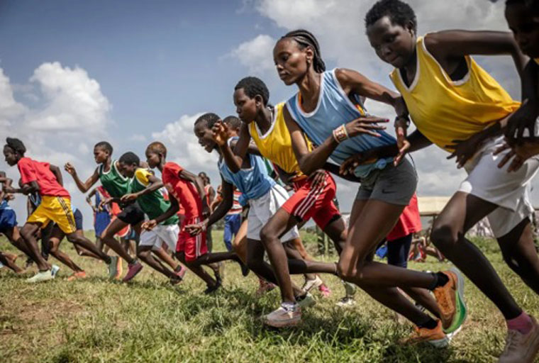 Maasai athletes compete in the women's 1500m race. Credit: Luis Tato/AFP.